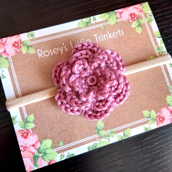 Crocheted baby headband - Picture 2 of 3